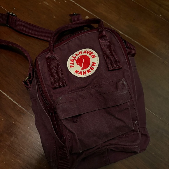 Fjällräven Kånken Mini in Royal Purple - Picture 3 of 7